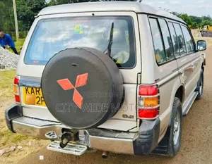 Mitsubishi Pajero 2003 Silver