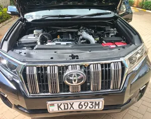 Toyota Land Cruiser Prado 2017 Black