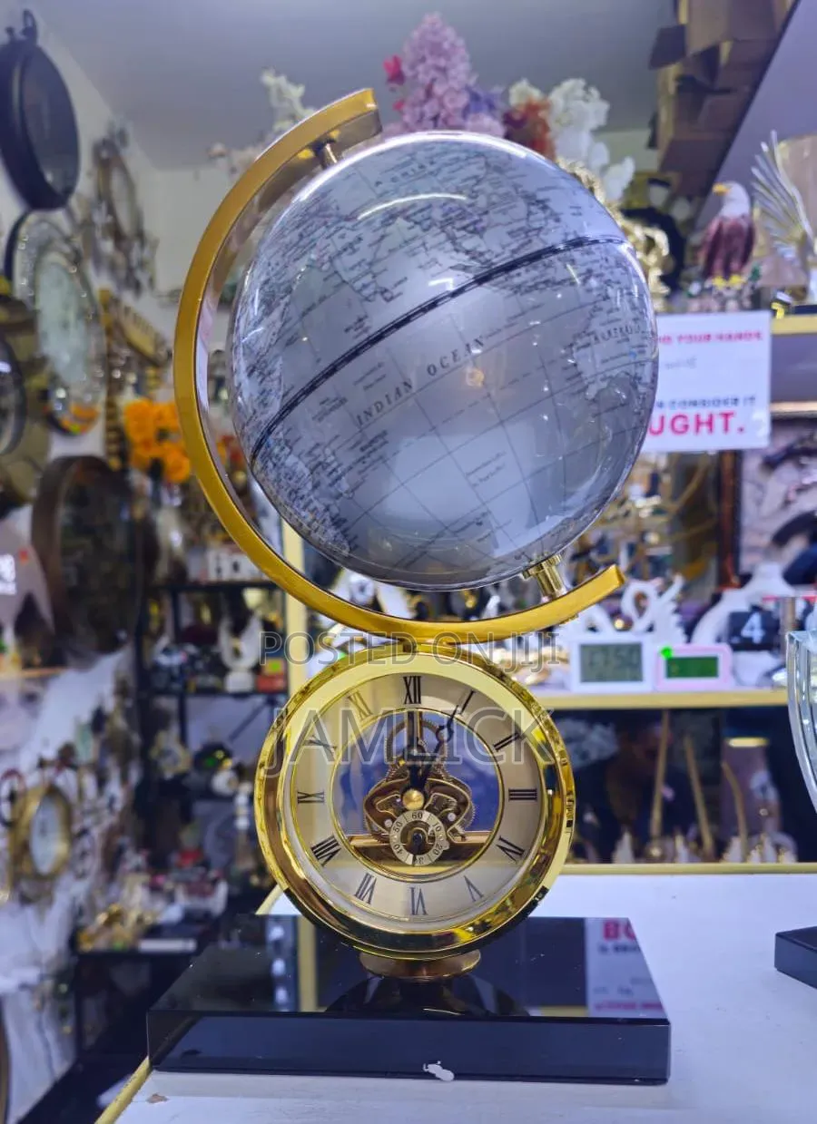 Atlasphere Table Clock With Marble Base Silver Globe – Gh