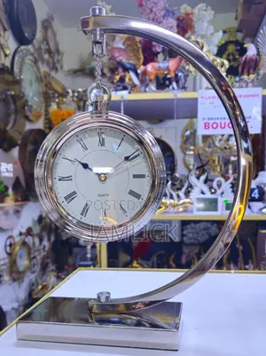 Silver Tabletop Quartz Hanging Clock – Gh