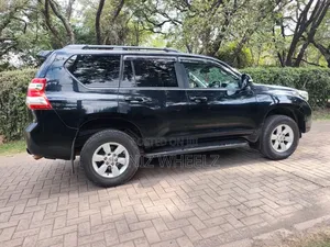 Toyota Land Cruiser Prado 2017 Black
