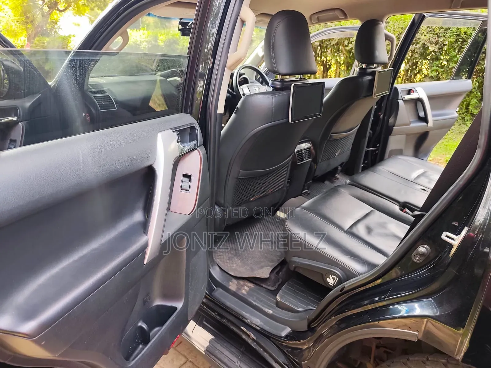 Toyota Land Cruiser Prado 2017 Black