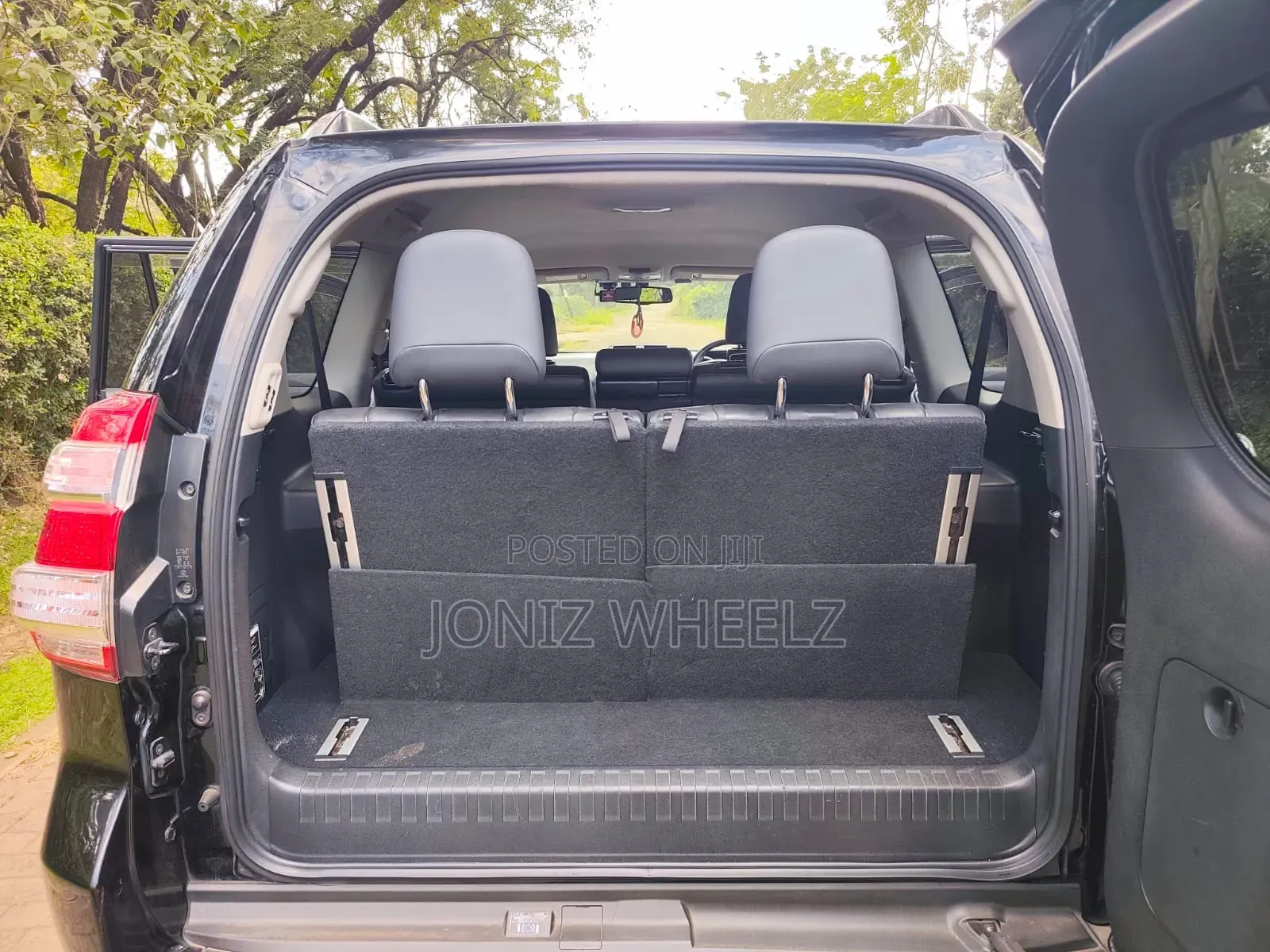 Toyota Land Cruiser Prado 2017 Black
