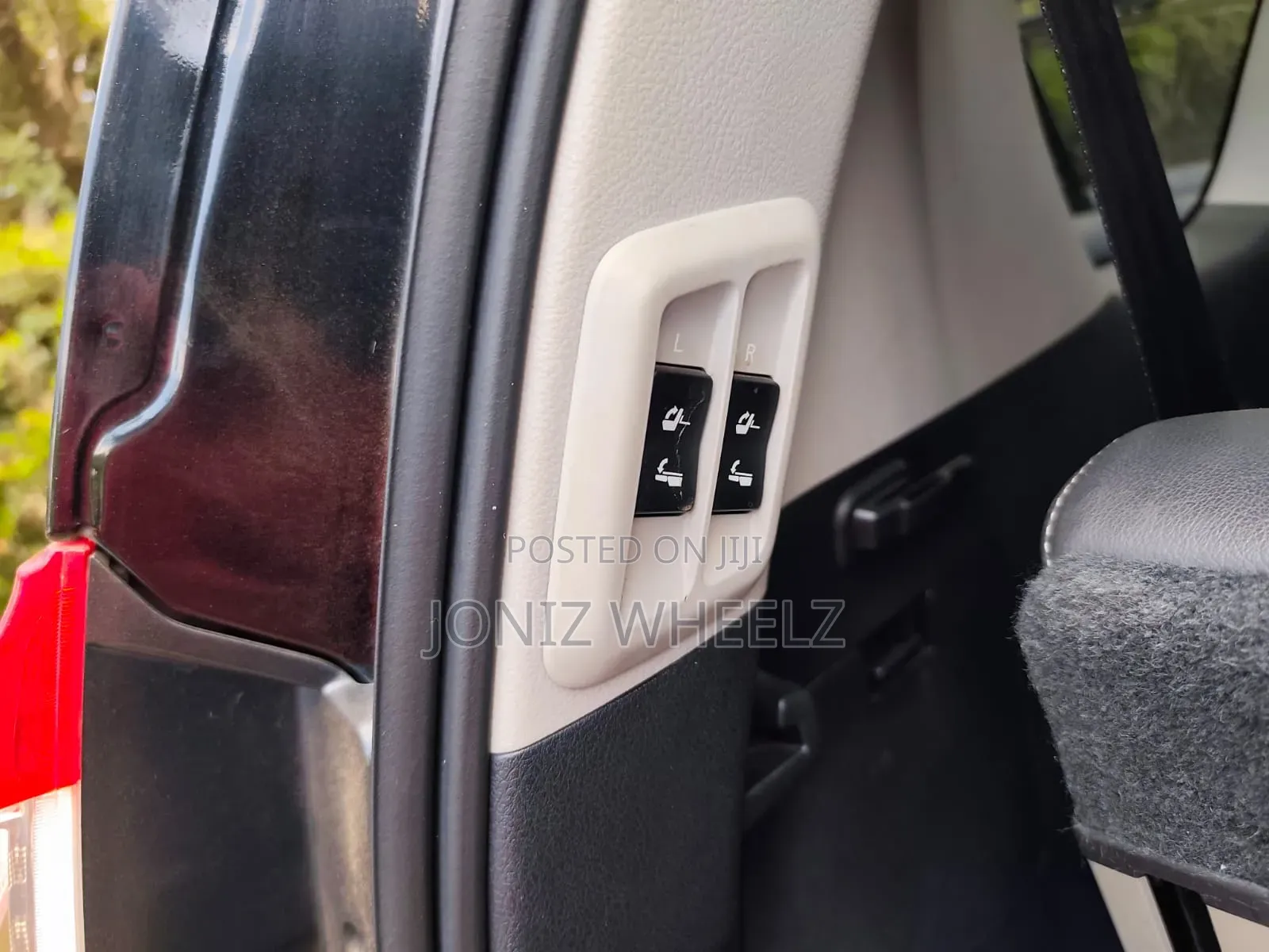Toyota Land Cruiser Prado 2017 Black