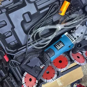 Makita Wall Chaser
