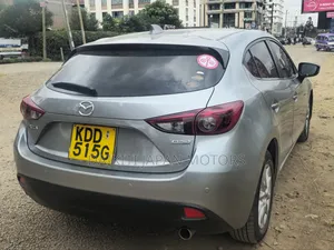 Mazda Axela SV Premium 2014 Silver