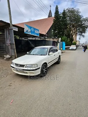 Nissan FB15 2002 White