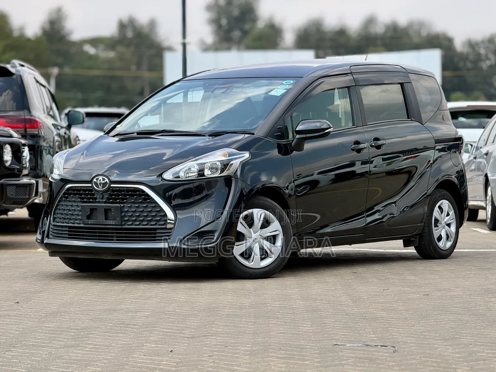 Toyota Sienta 2019 Black