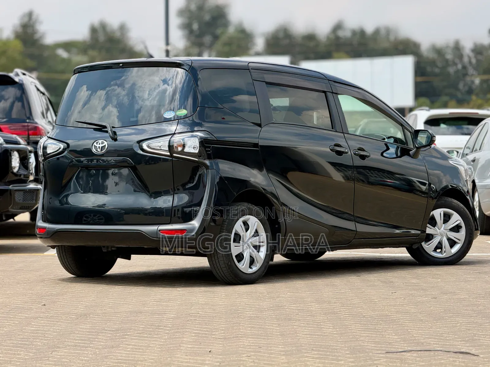 Toyota Sienta 2019 Black