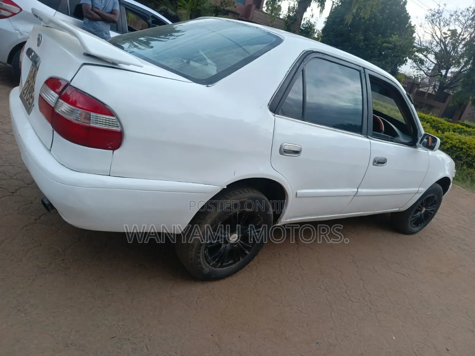 Toyota Corolla II 1999 White
