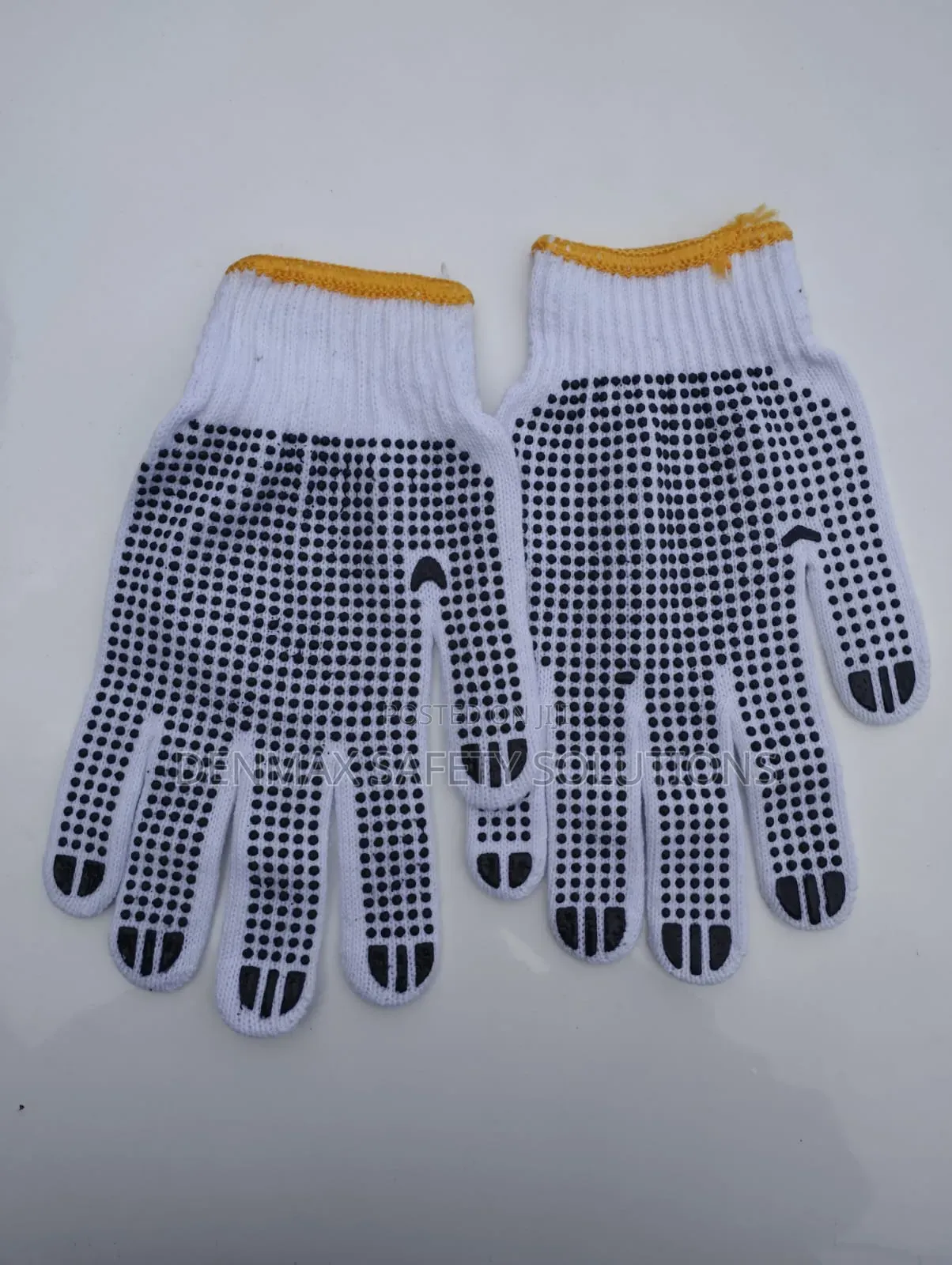 Dotted Gloves