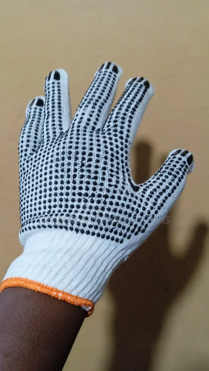 Dotted Gloves