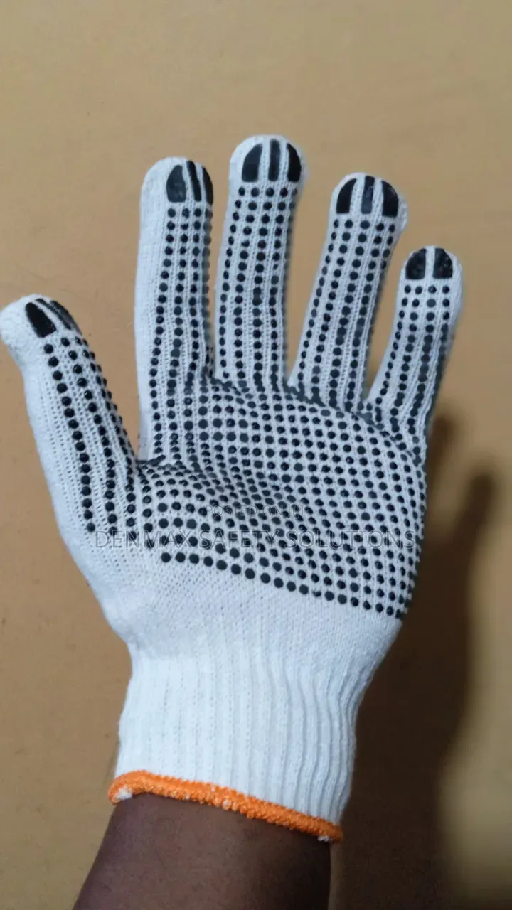Dotted Gloves