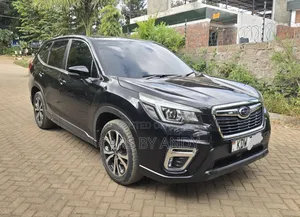 Subaru Forester Premium AWD 2019 Black