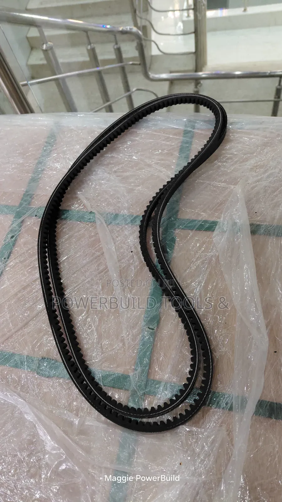 Industrial Toothed/Clogged v Belt