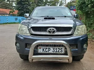 Toyota Hilux 2011 Blue