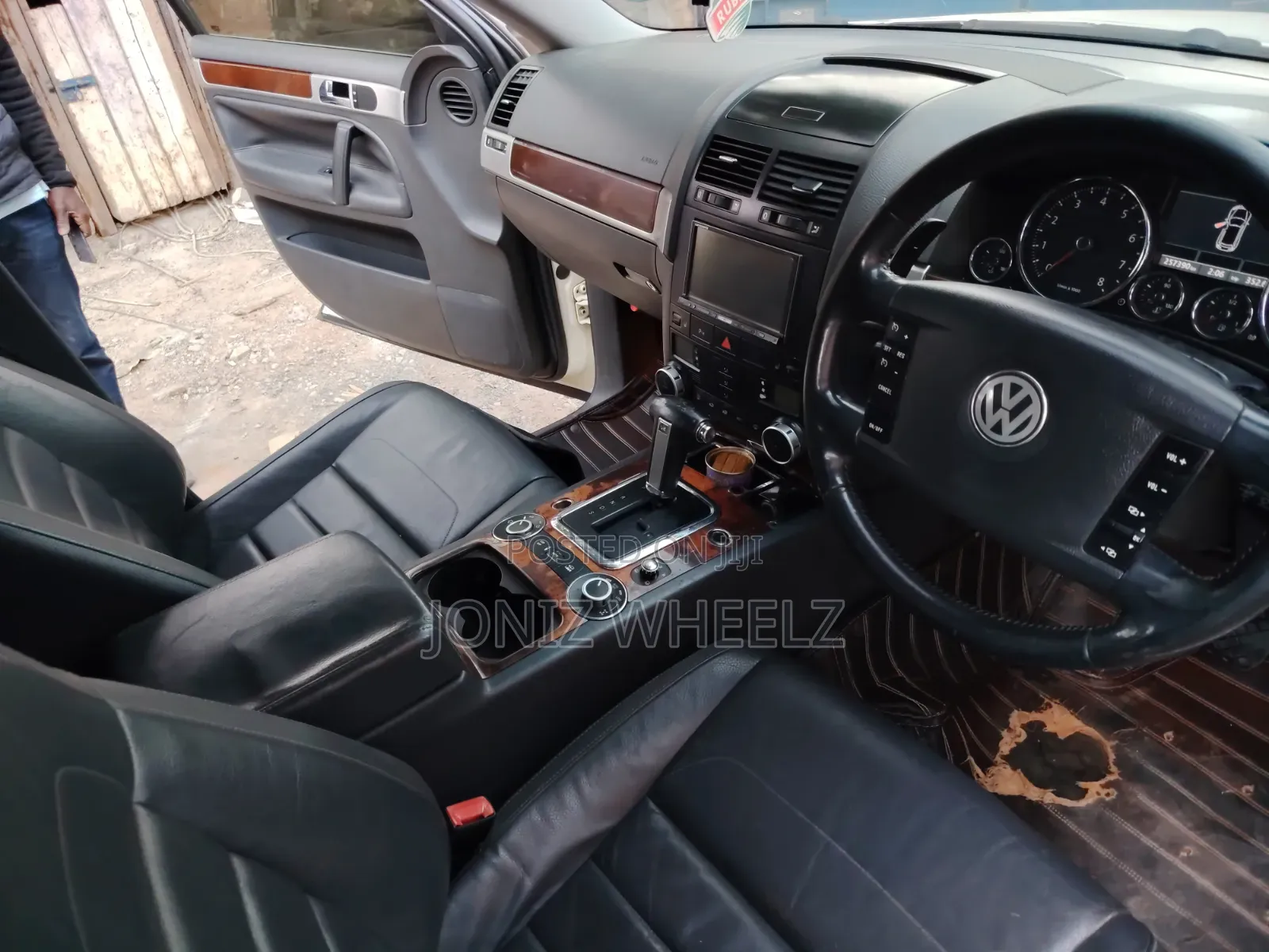Volkswagen Touareg 2008 White