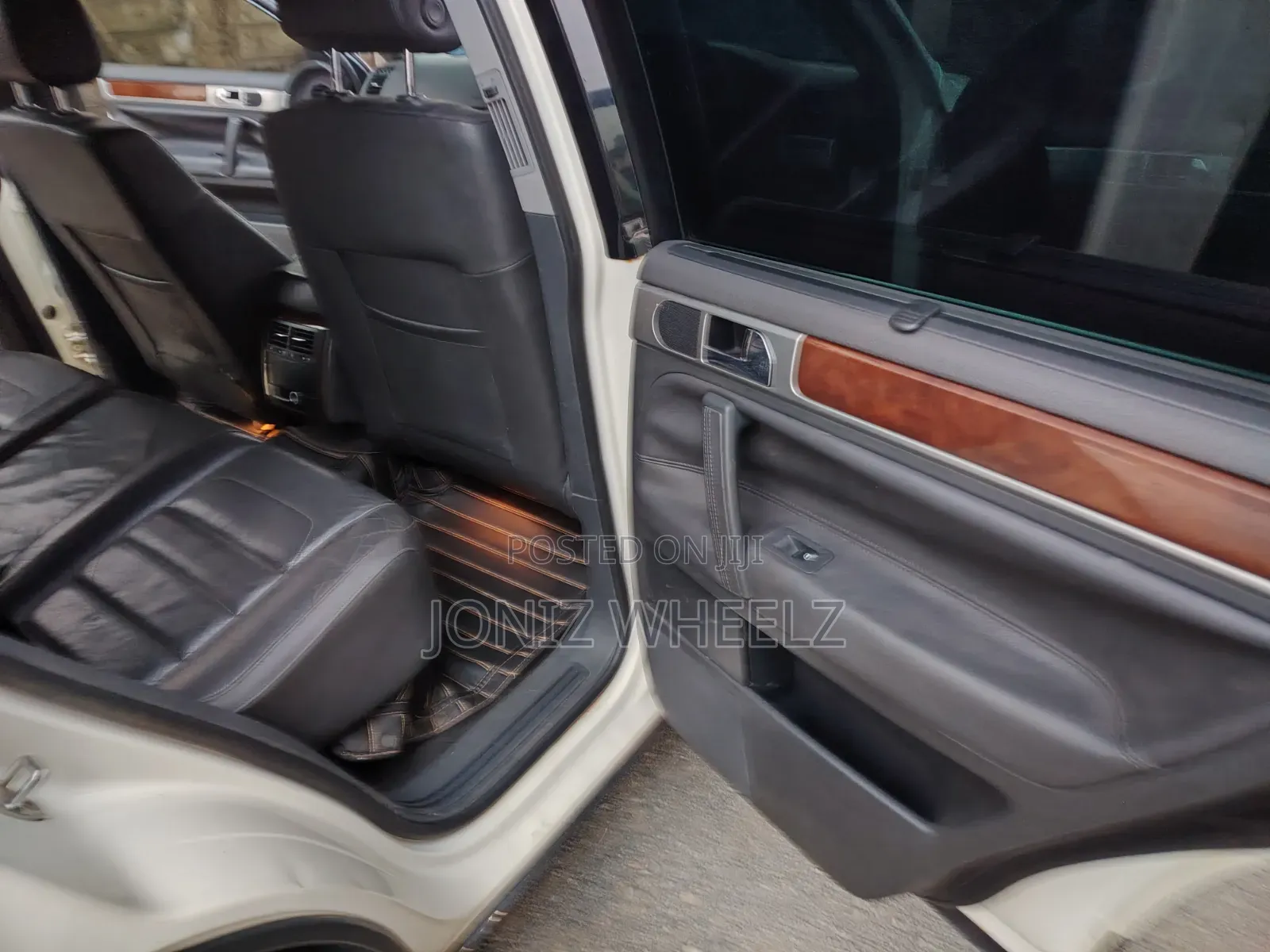 Volkswagen Touareg 2008 White