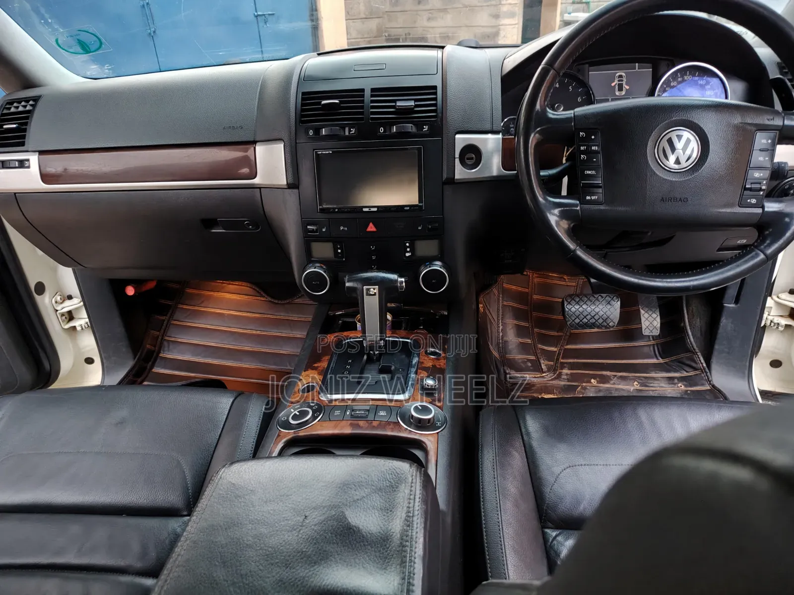 Volkswagen Touareg 2008 White