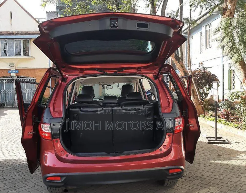 Mazda Premacy 2017 Red