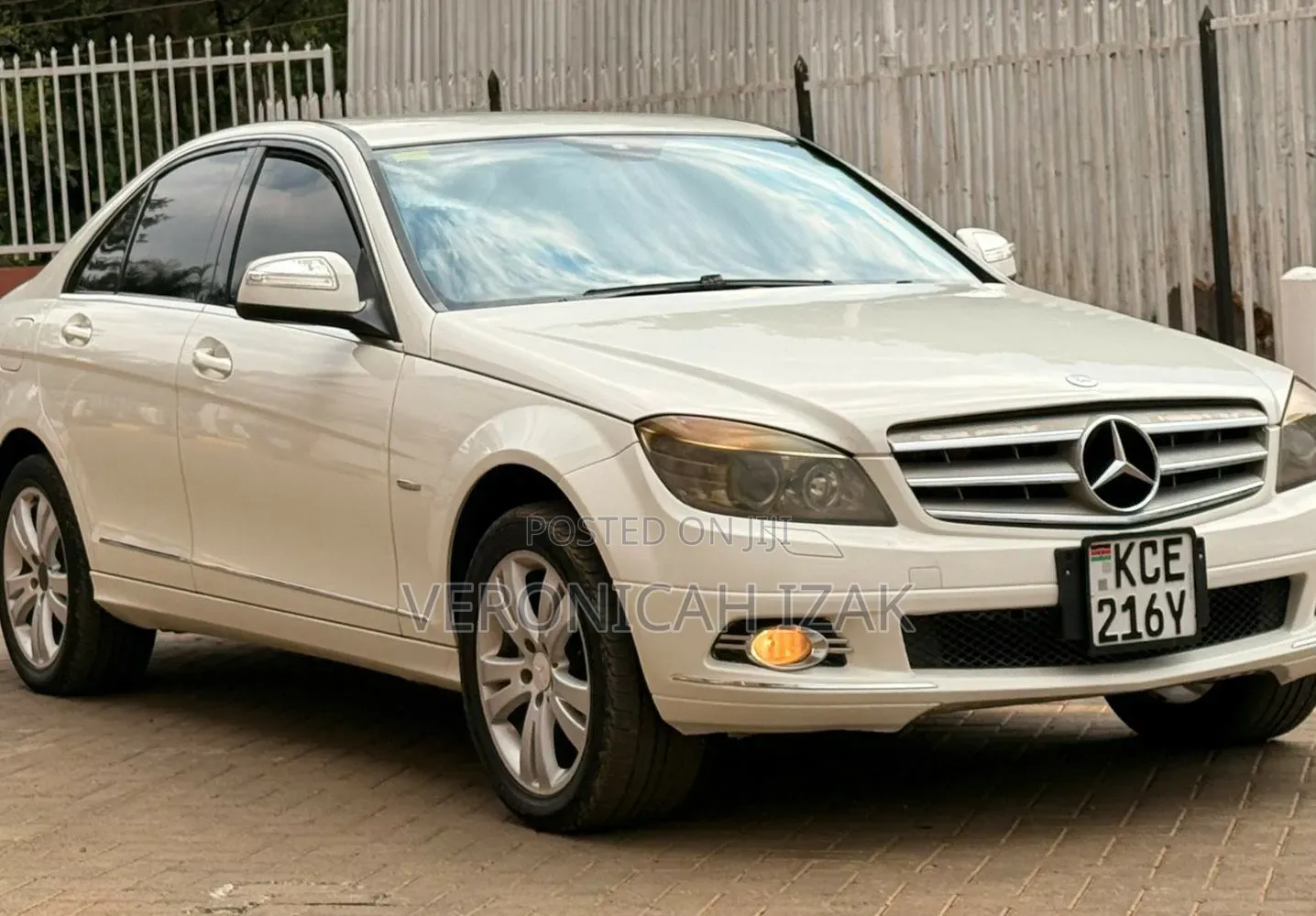 Mercedes-Benz C200 2008 Pearl