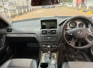 Mercedes-Benz C200 2008 Pearl