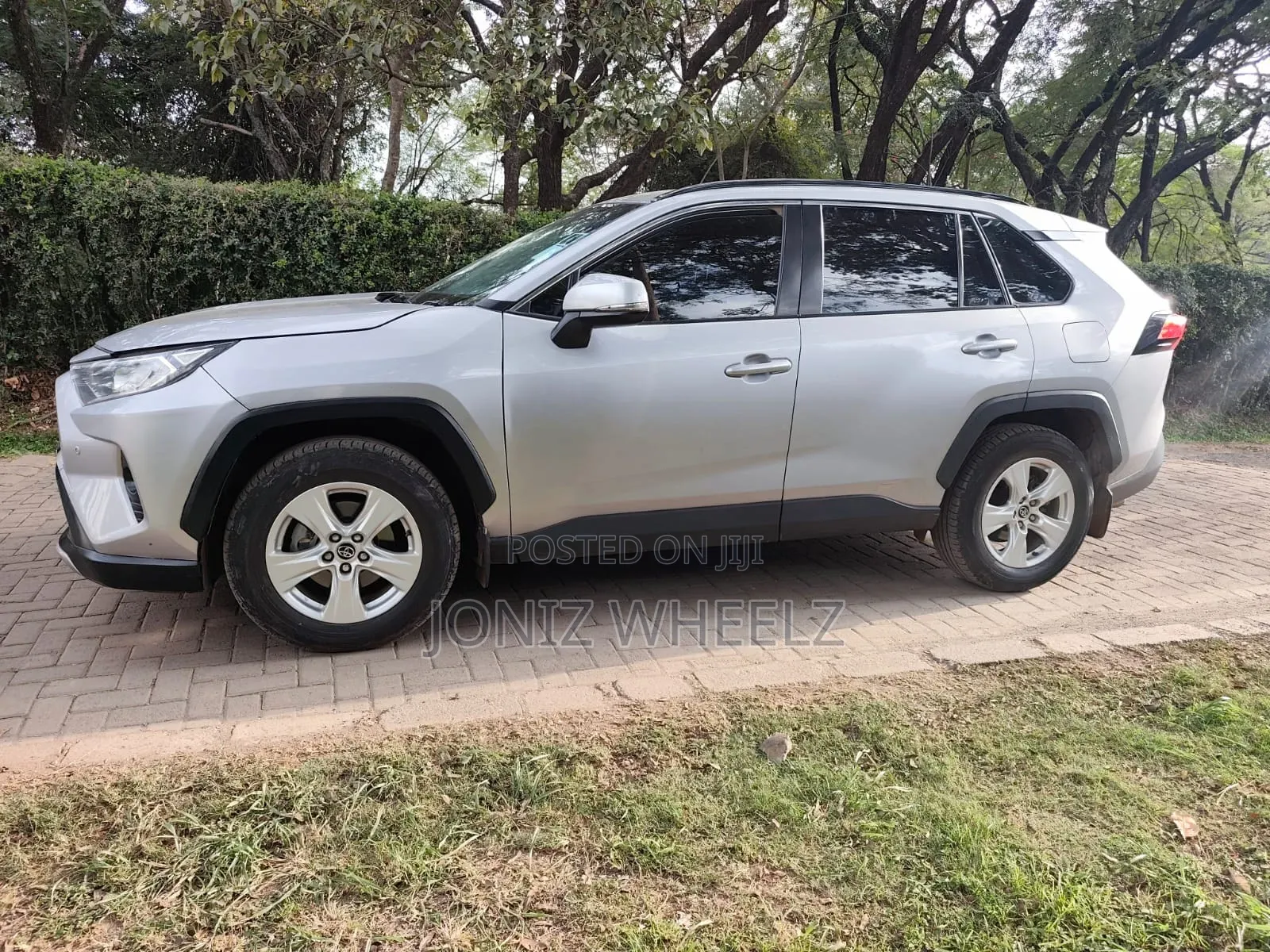 Toyota RAV4 2019 Silver
