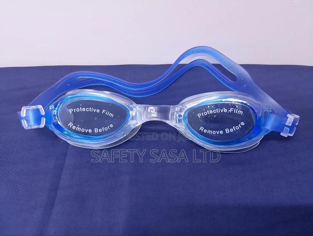 Anti-Fog Swimming Goggles