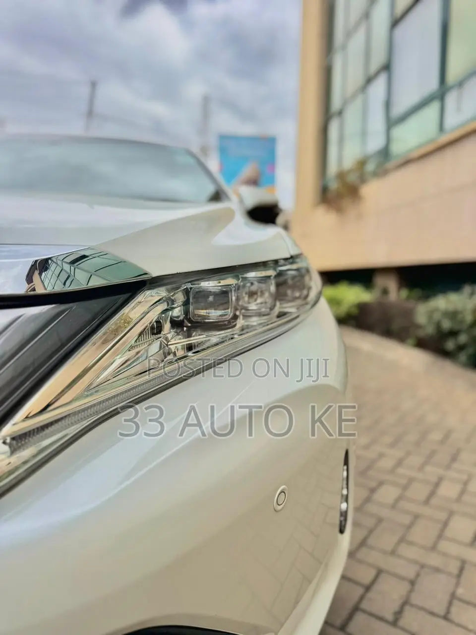 Toyota Harrier 2.0 2019 White