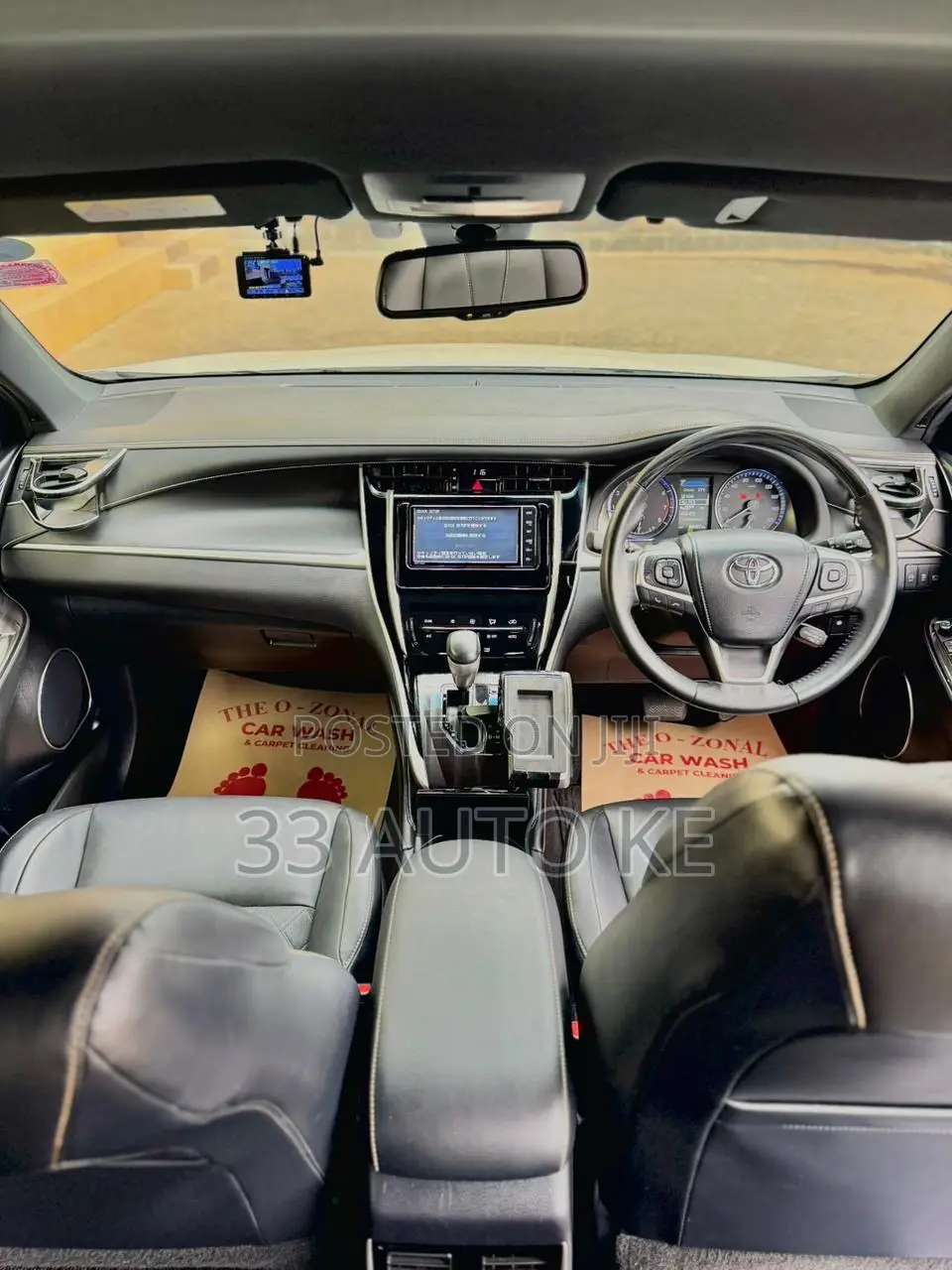 Toyota Harrier 2.0 2019 White