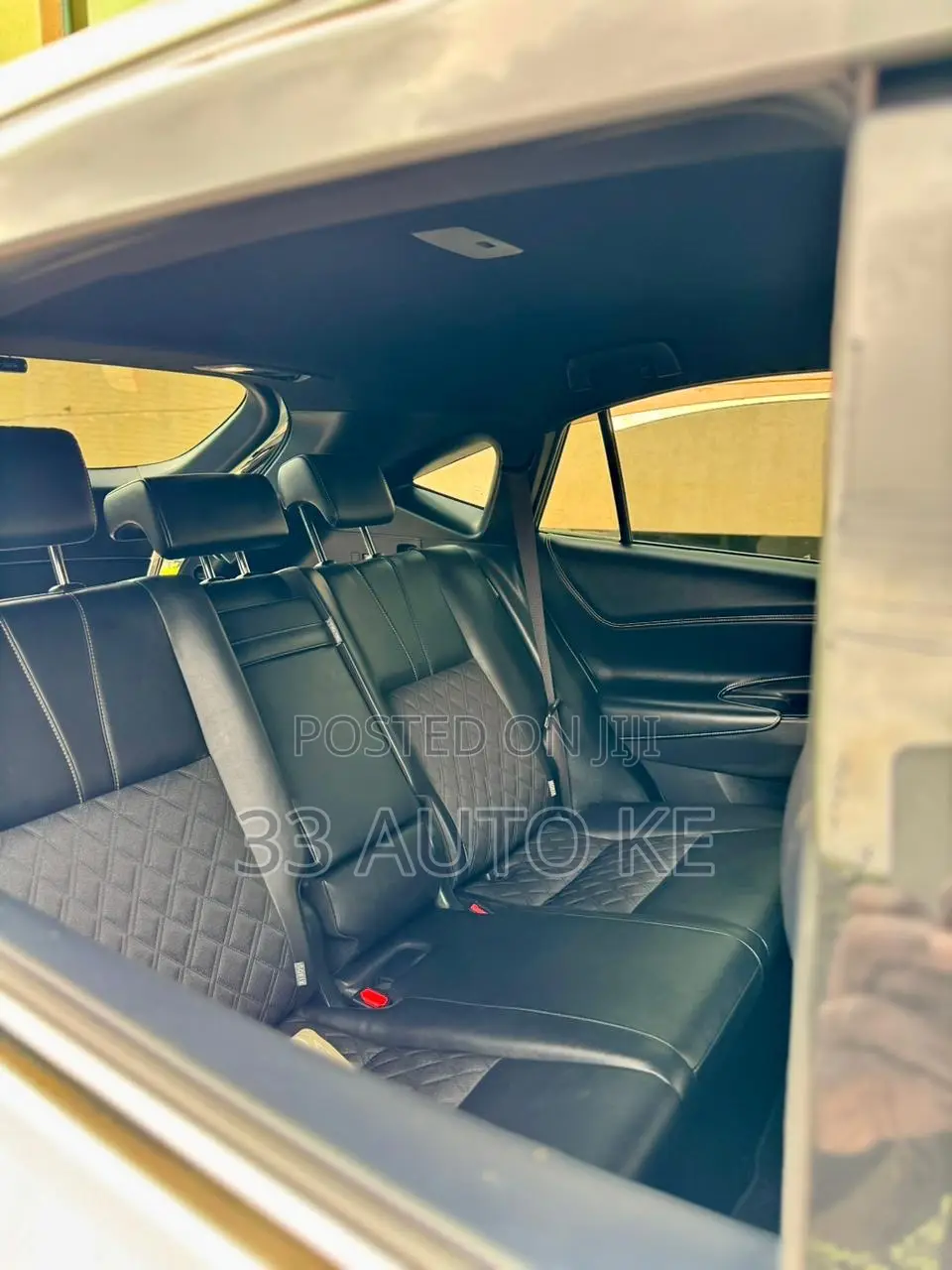 Toyota Harrier 2.0 2019 White