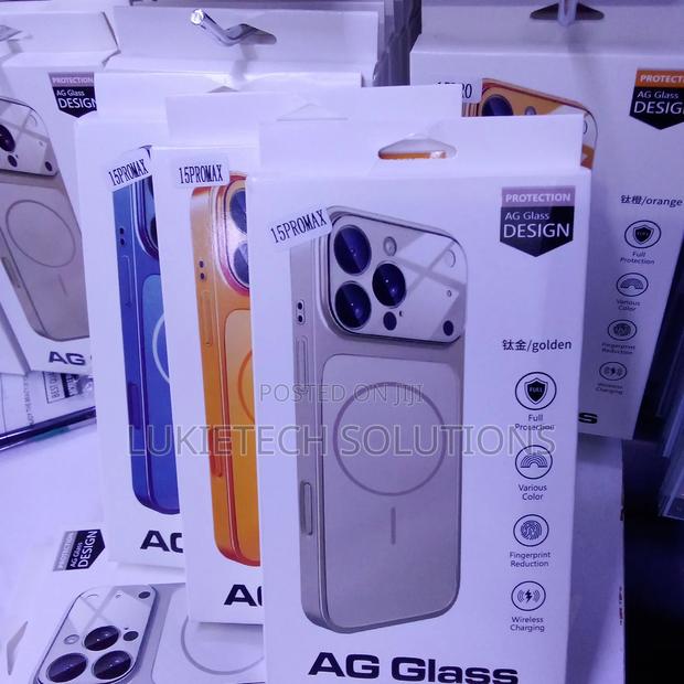 iPhone 15 Pro Max Classic Phone Case - thumbnail 2
