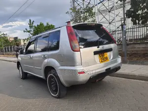 Nissan X-Trail 2004 Gray
