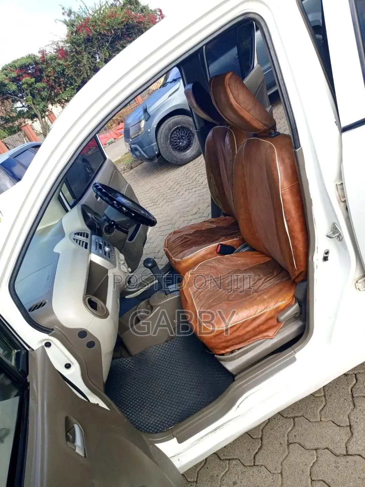 Suzuki Alto 2013 White