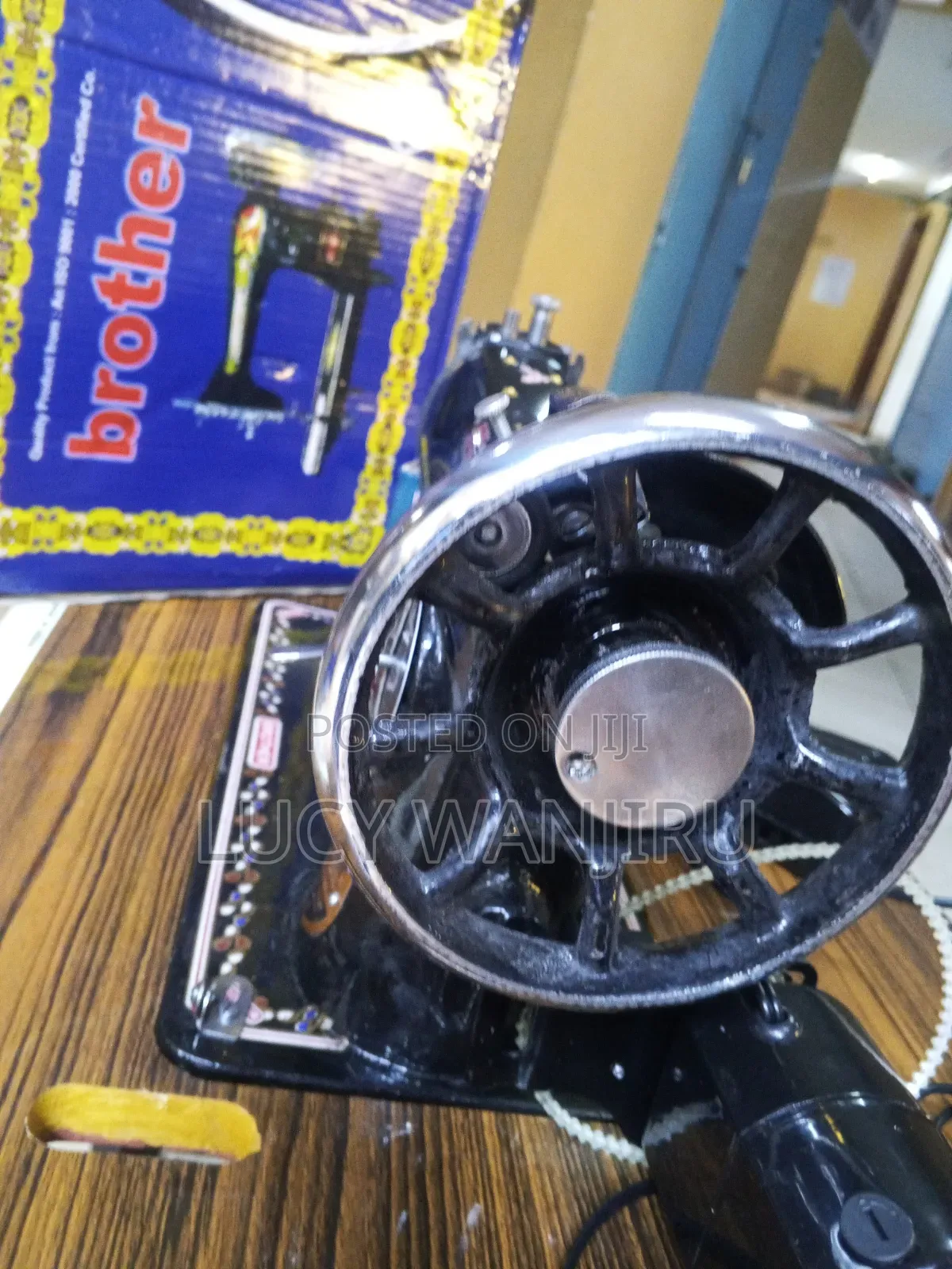 Imported Sewing Machine With Imported Table