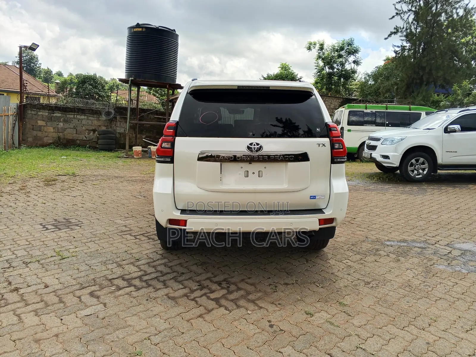 Toyota Land Cruiser Prado 2021 White