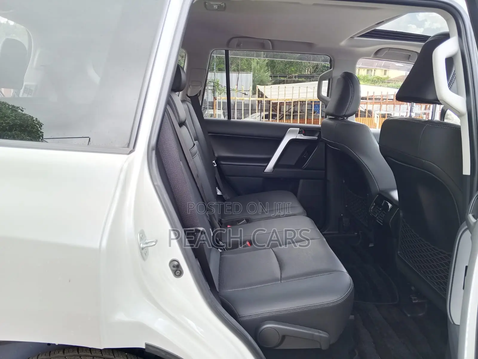 Toyota Land Cruiser Prado 2021 White