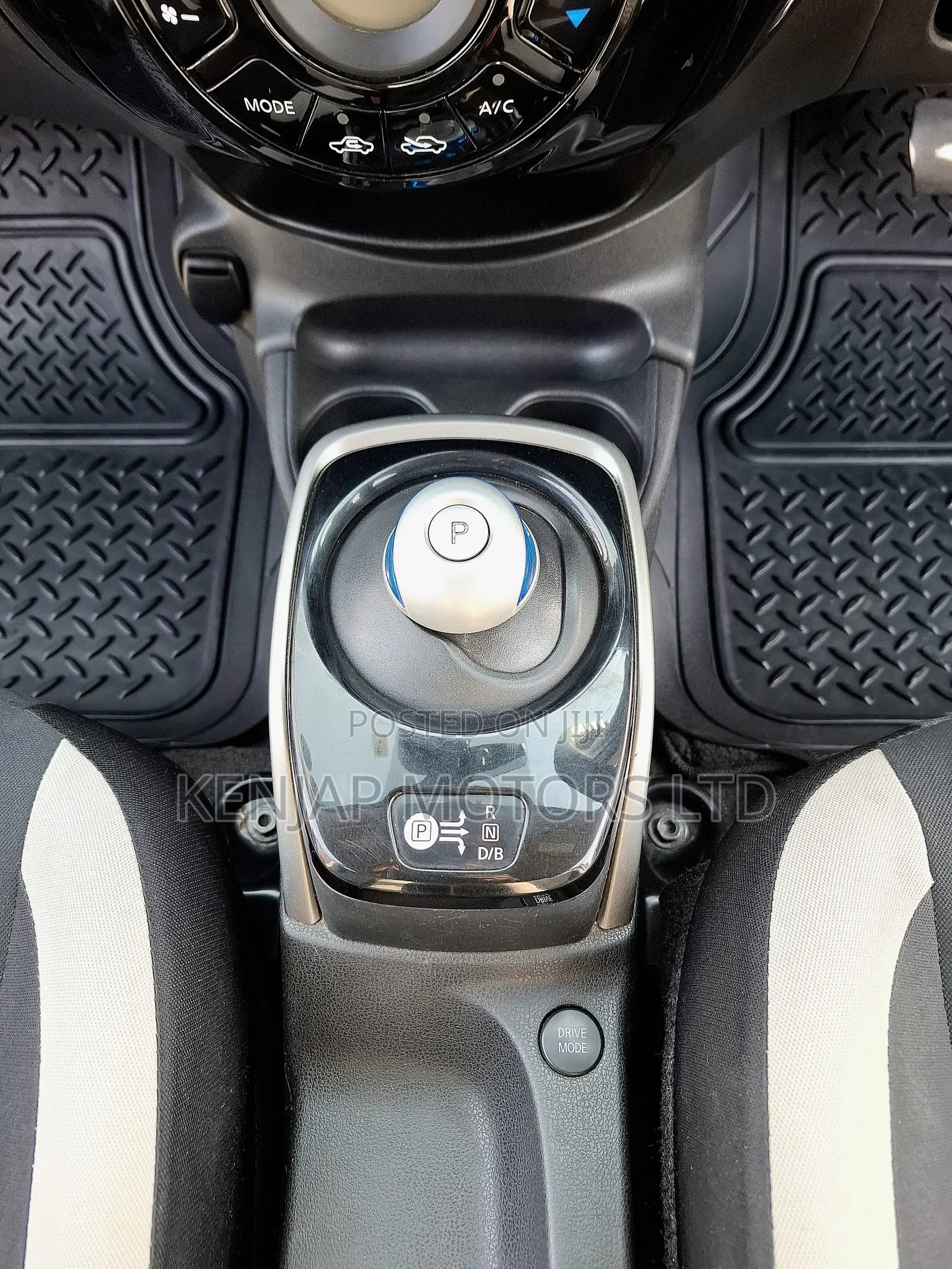 Nissan Note 1.2 Hybrid 2017 Orange