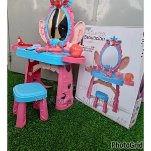Kid Make Up Desk