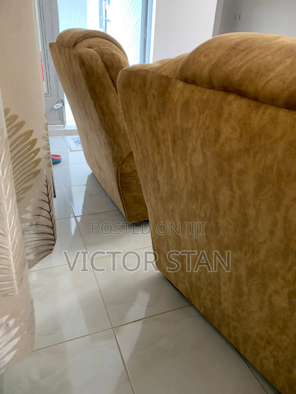 Clean Elegant 3+1+1 Sofa Set