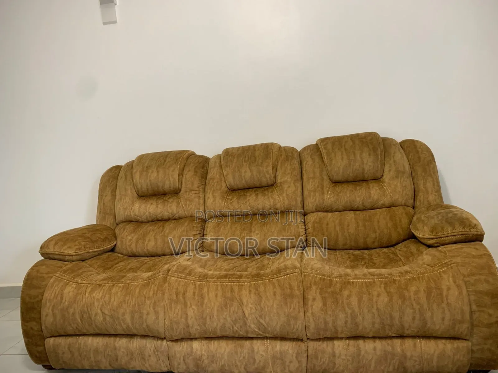 Clean Elegant 3+1+1 Sofa Set