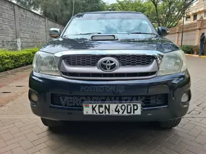 Toyota Hilux 2011