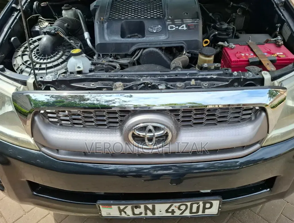 Toyota Hilux 2011