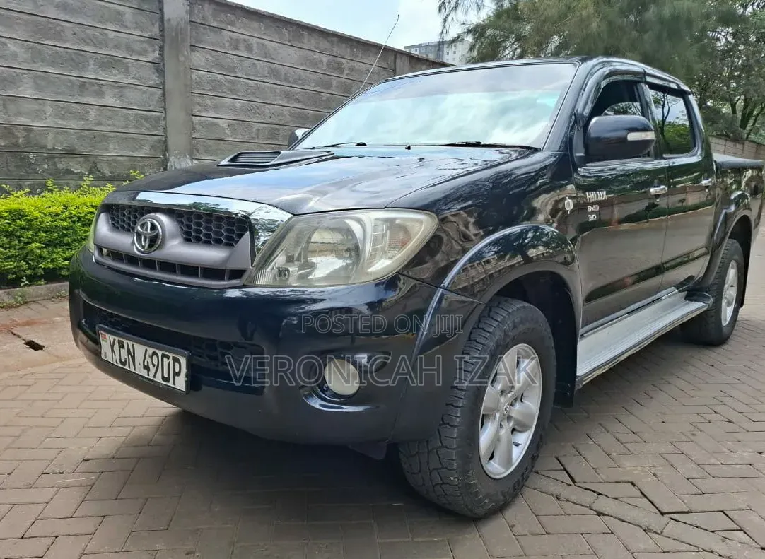 Toyota Hilux 2011