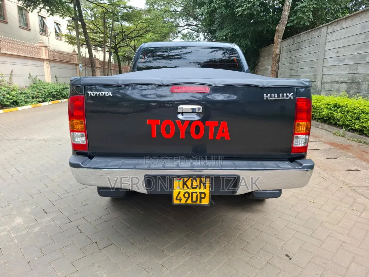 Toyota Hilux 2011