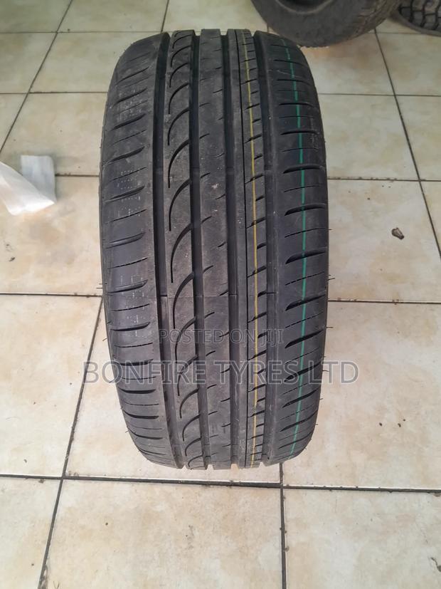245/45r18 Centara