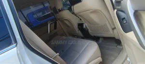 Toyota Land Cruiser Prado 2018 White