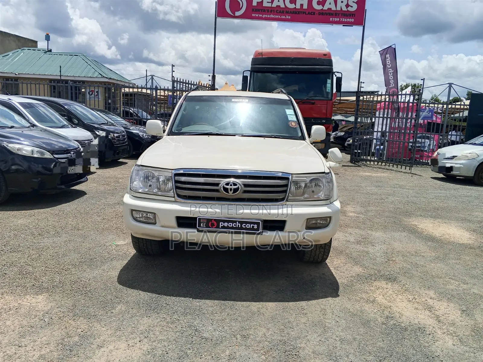Toyota Land Cruiser 2005 White