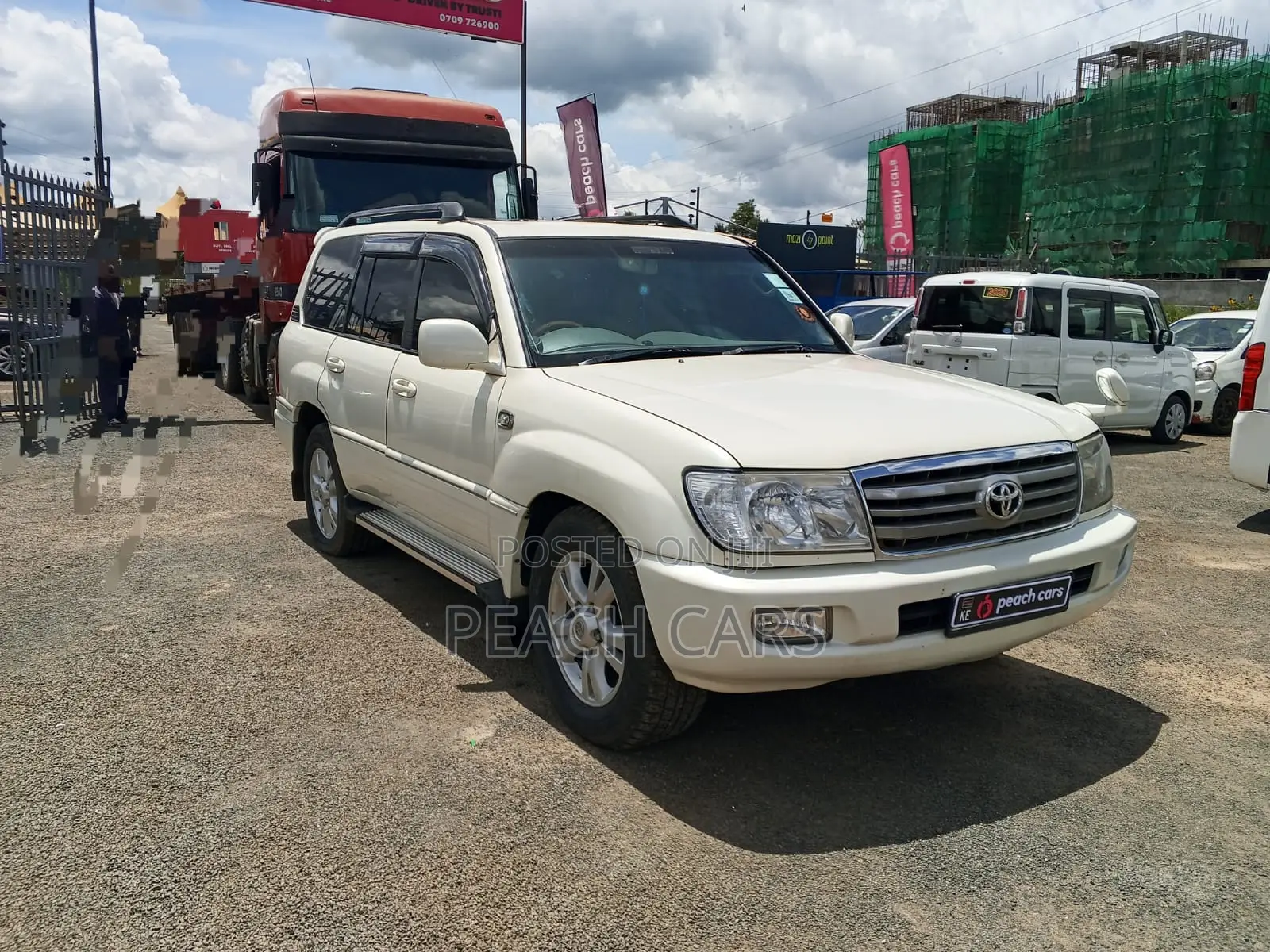 Toyota Land Cruiser 2005 White