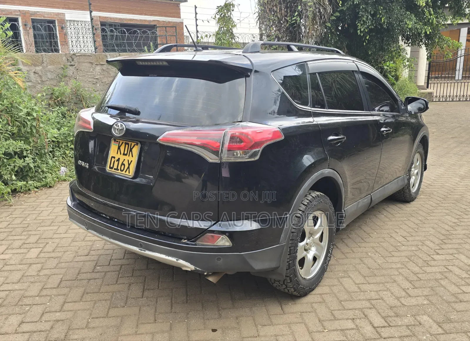 Toyota RAV4 2016 Black